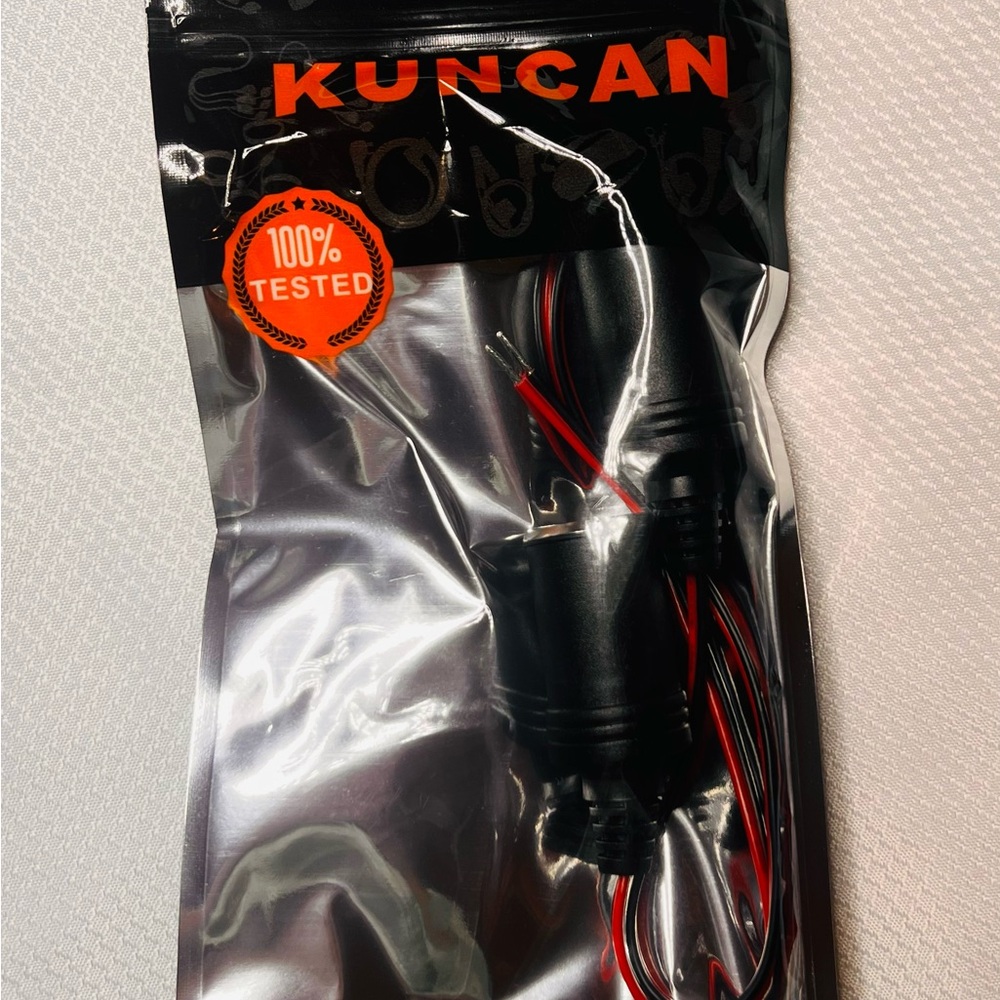 KUNCAN Black and Red Electrical Connectors